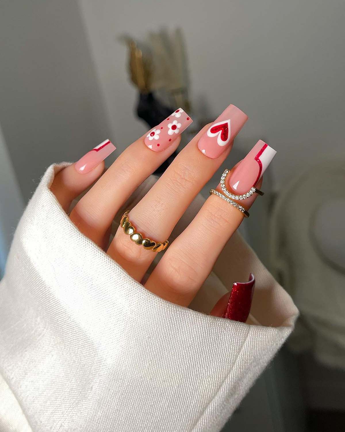 10 Trendy Valentine’s Nail Designs For 2024