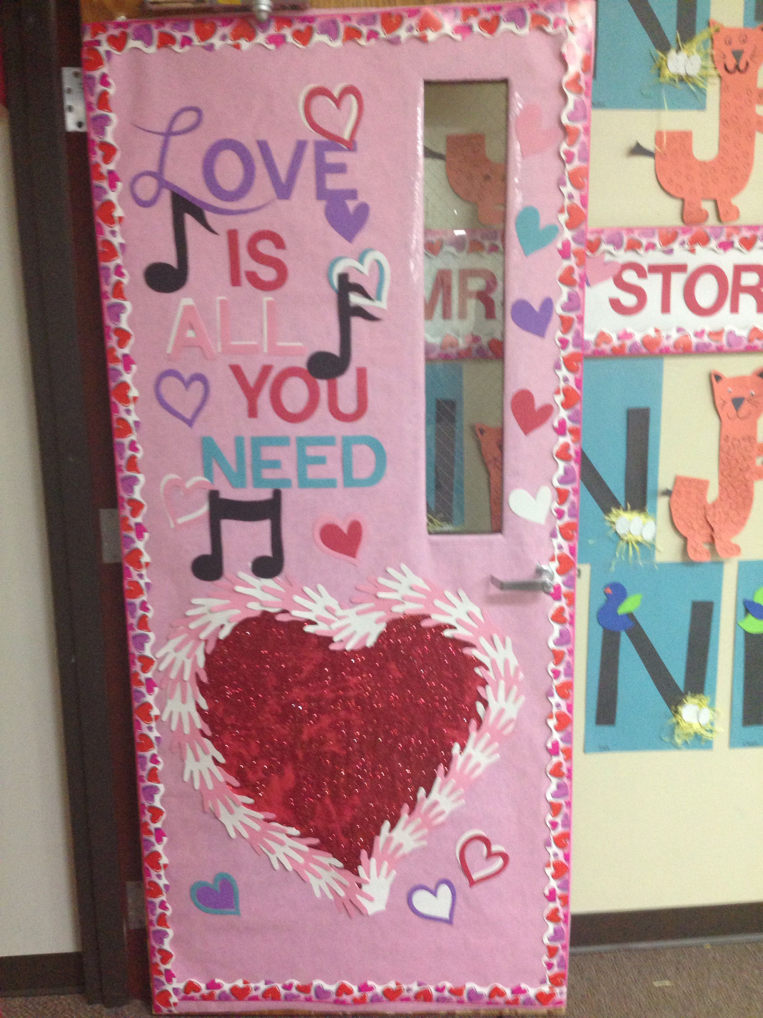 10 Valentine Amp 39 S Day Door Decorating Ideas