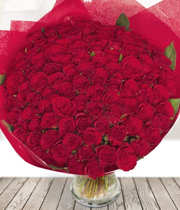 100 Red Roses Delivered For Valentine S Day By Eflorist Co Uk