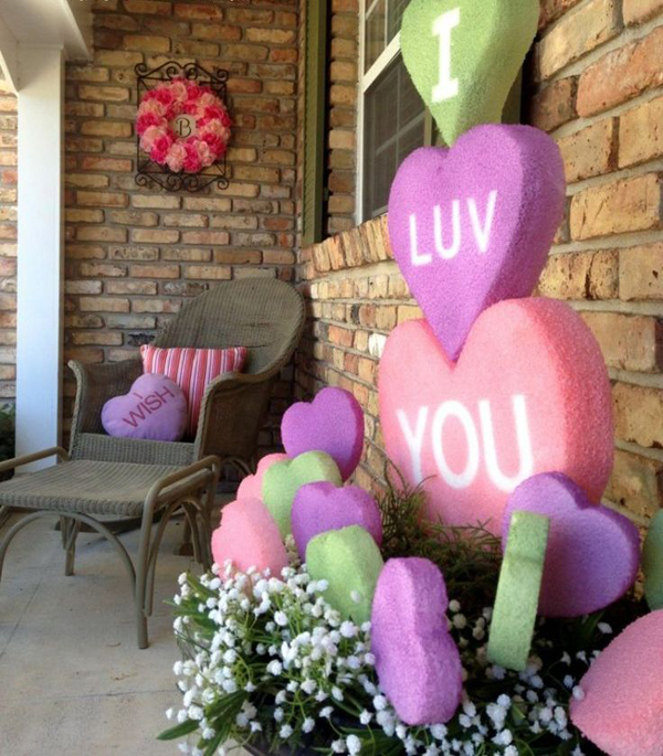 20 Outdoor Valentine Decorations Ideas Hmdcrtn