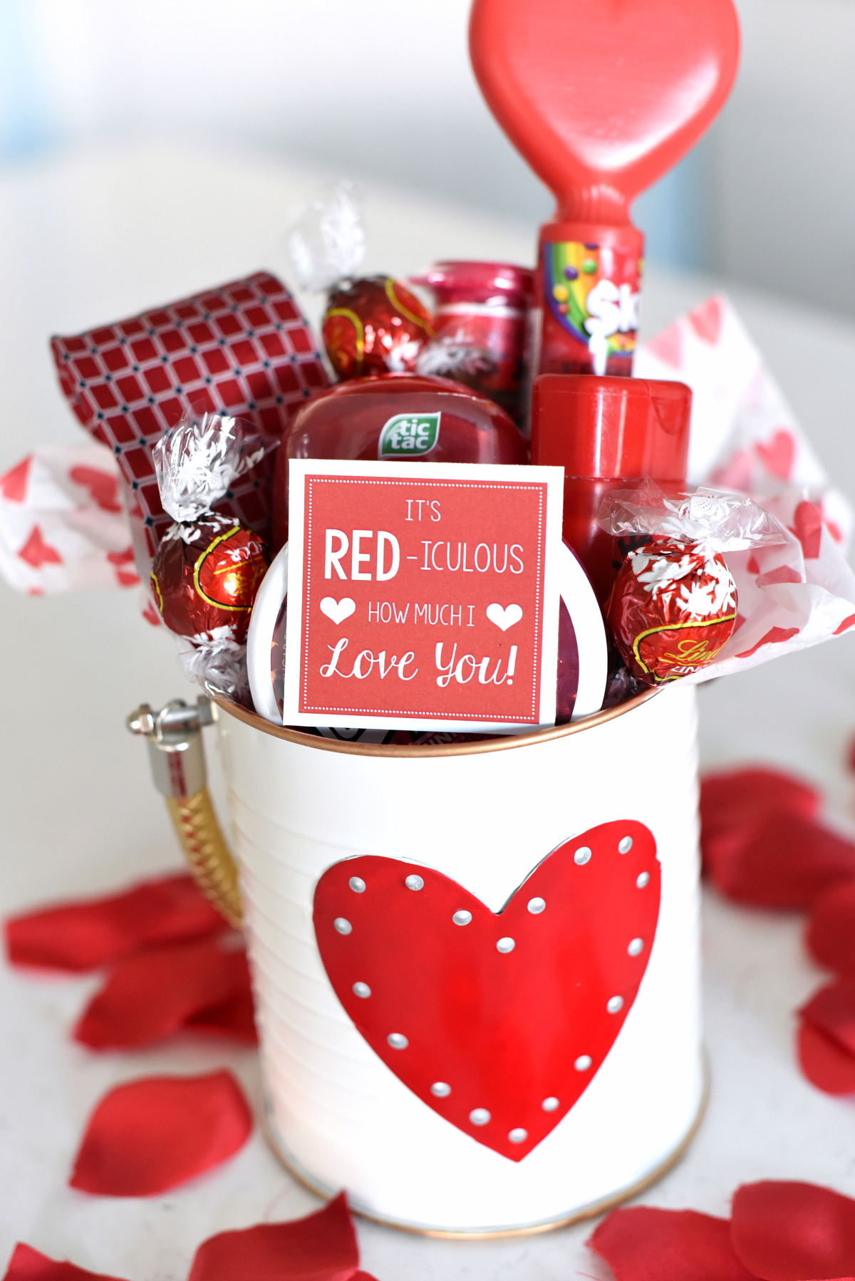 5 Affordable Valentine’s Day Gifts For Your Friends