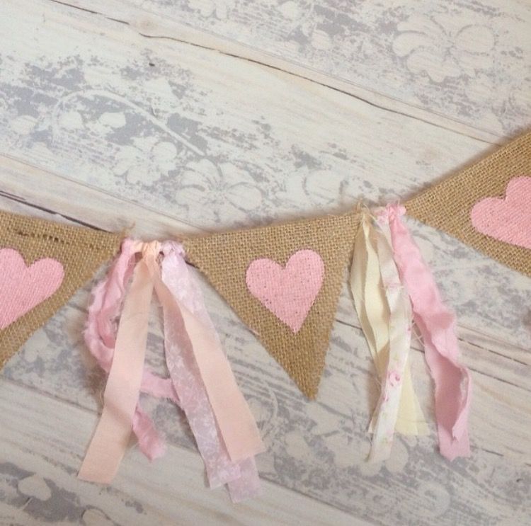 5 Diy Valentine’s Day Banner Tutorials