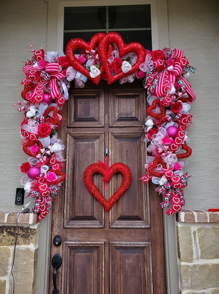 5 Inspiring Valentine’s Day Garland Diys