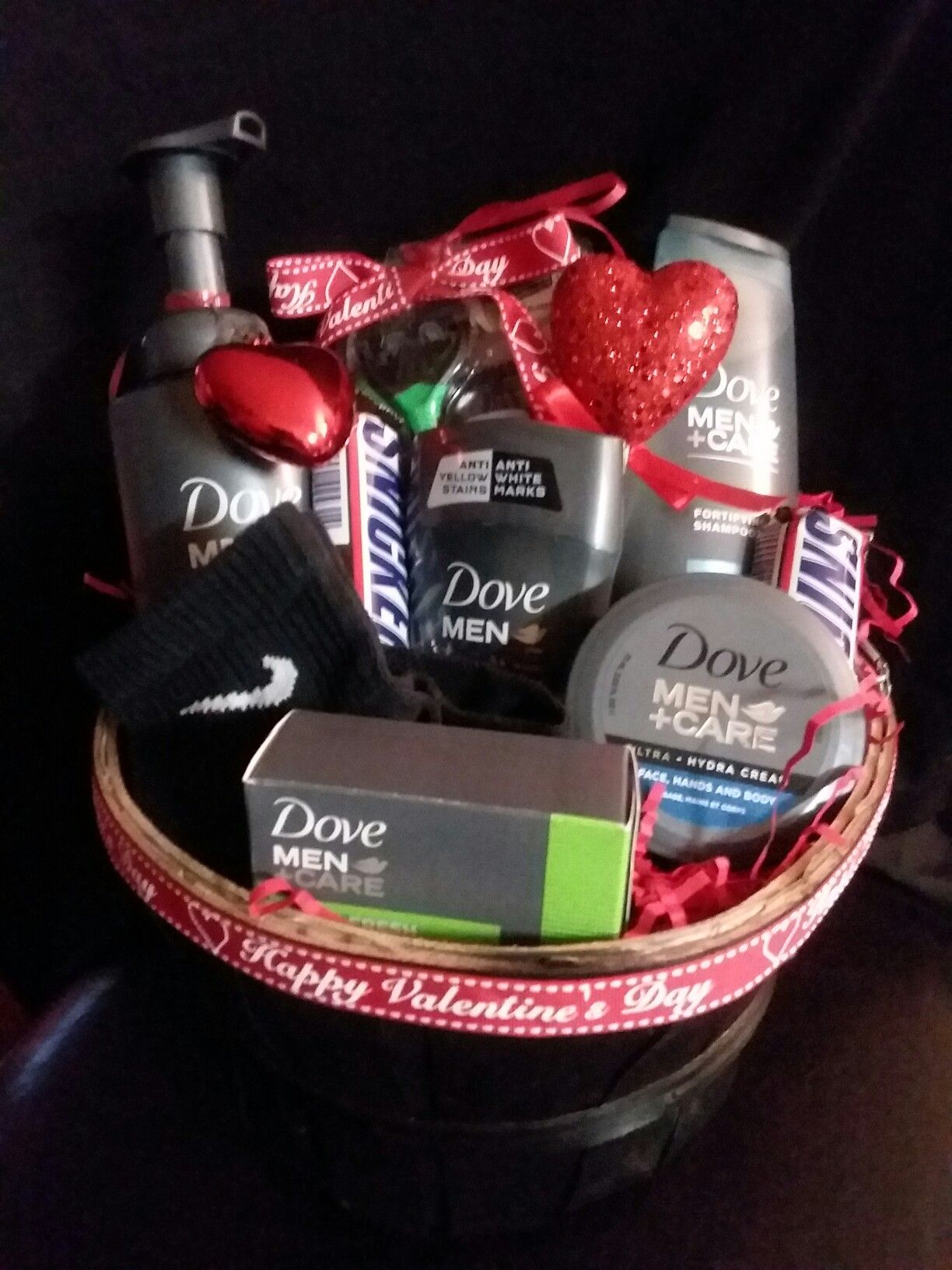 5 Perfect Valentine’s Baskets For Him 2024