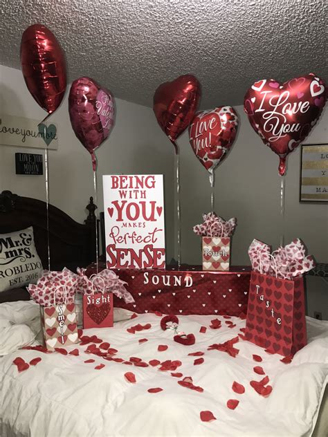 5 Valentine’s Day Couple Photo Ideas