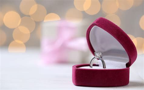 9 Elegant Valentine’s Day Rings For Her