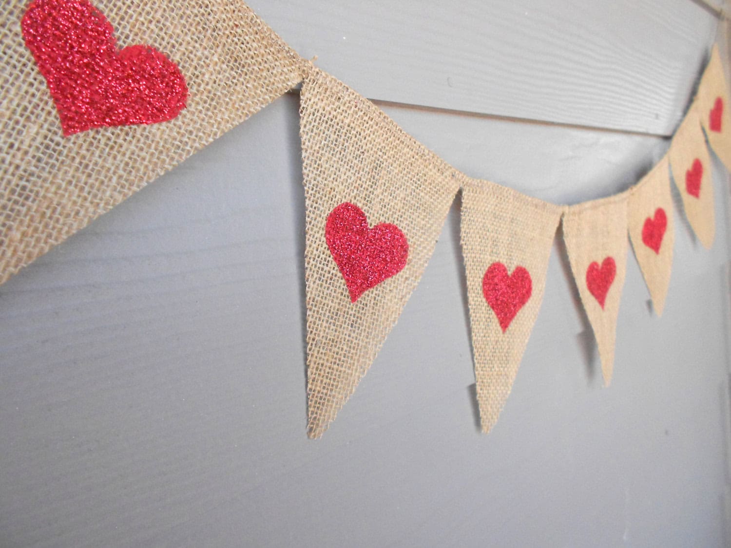 9 Romantic Valentines Day Garland Inspirations