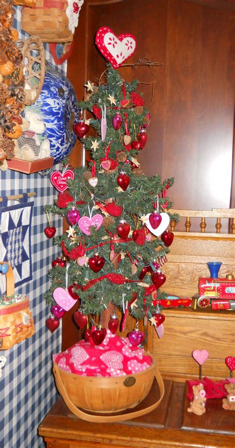 Easy Valentine Tree Decorating Tips