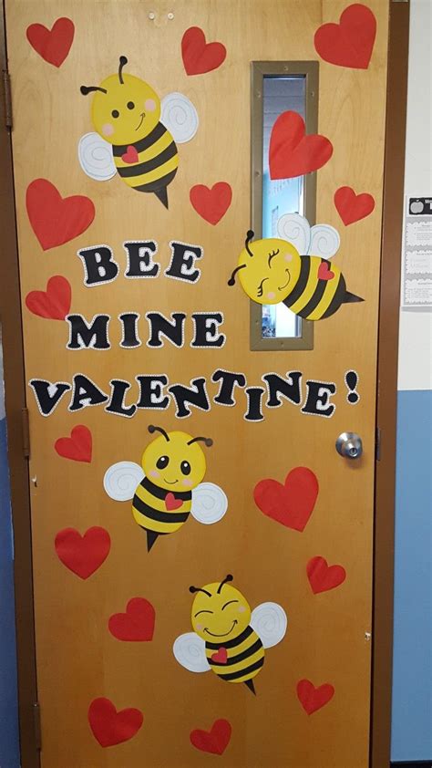 How To Make Simple Valentine Door Decorations?