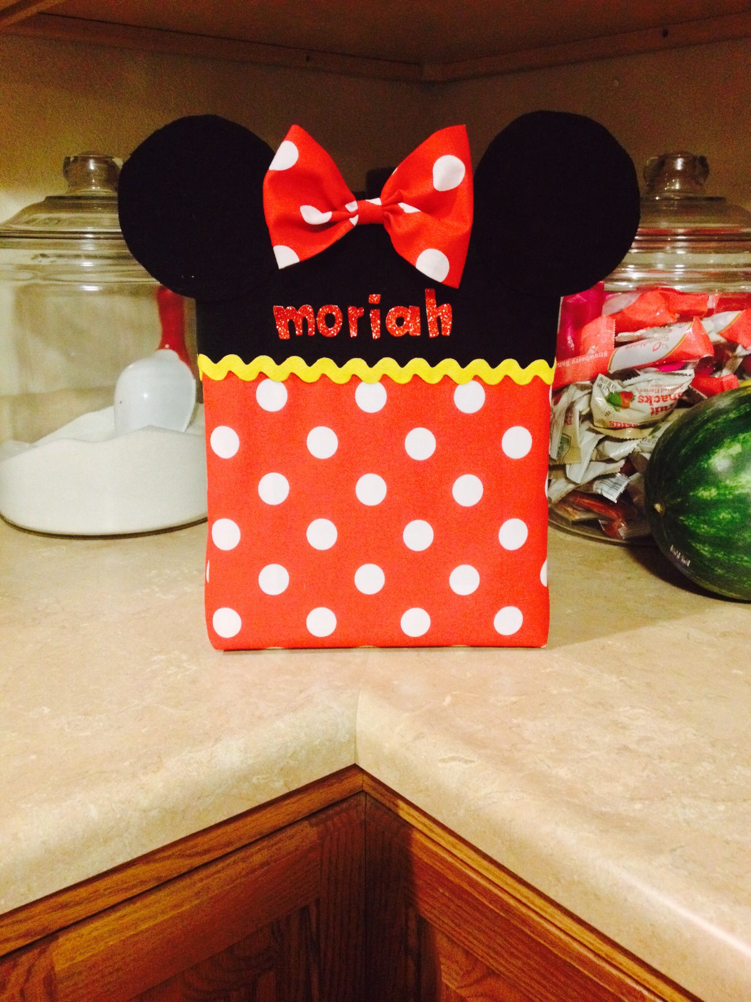 Minnie Mouse Valentine Box Diy