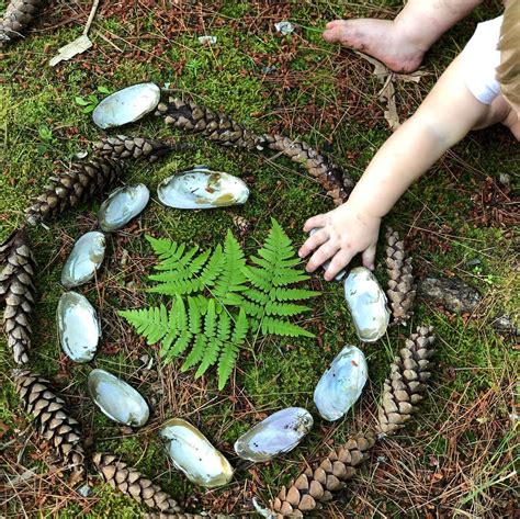 Nature Art Is A Great Way To Incorporate Art Outdoors Children Are Able To Explore Natural