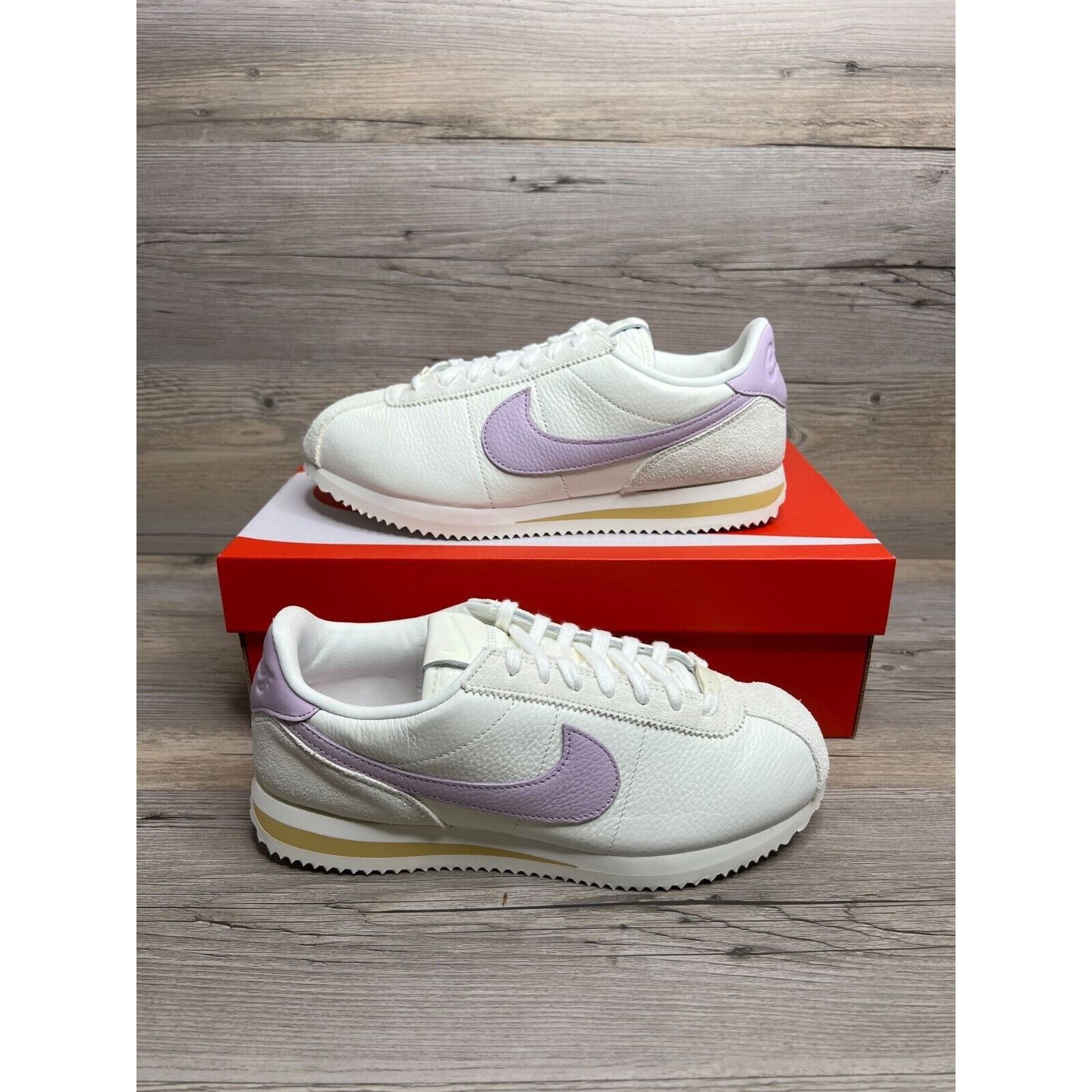 Nike Cortez Se Sail Iced Lilac Club Gold Vegnonveg