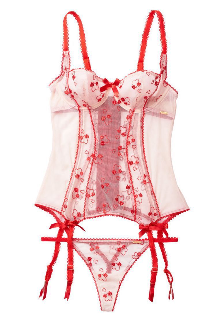 Top Tips For Picking Valentine’s Day Lingerie Colors