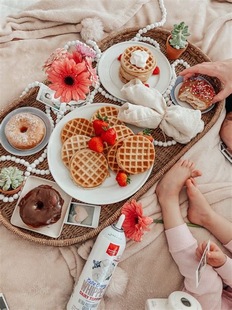 Valentine Amp 39 S Breakfast In Bed Cute Breakfast Ideas Breakfast Picnic Breakfast In Bed