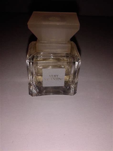 Very Valentino Is A Female Perfume Launched In 1998 In Cooperation With