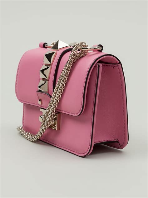 What Are The Sizes Of Valentino Pink Handbags?