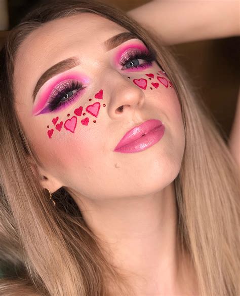 When Should You Start Valentine's Day Makeup Prep?